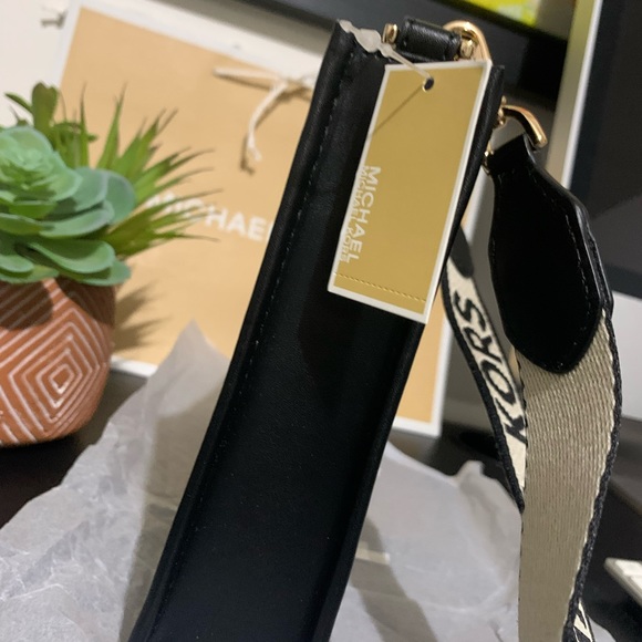 MICHAEL KORS BRILEY SMALL MESSENGER CROSSBODY BAG MK BLACK MULTI LOGO - Picture 5 of 8